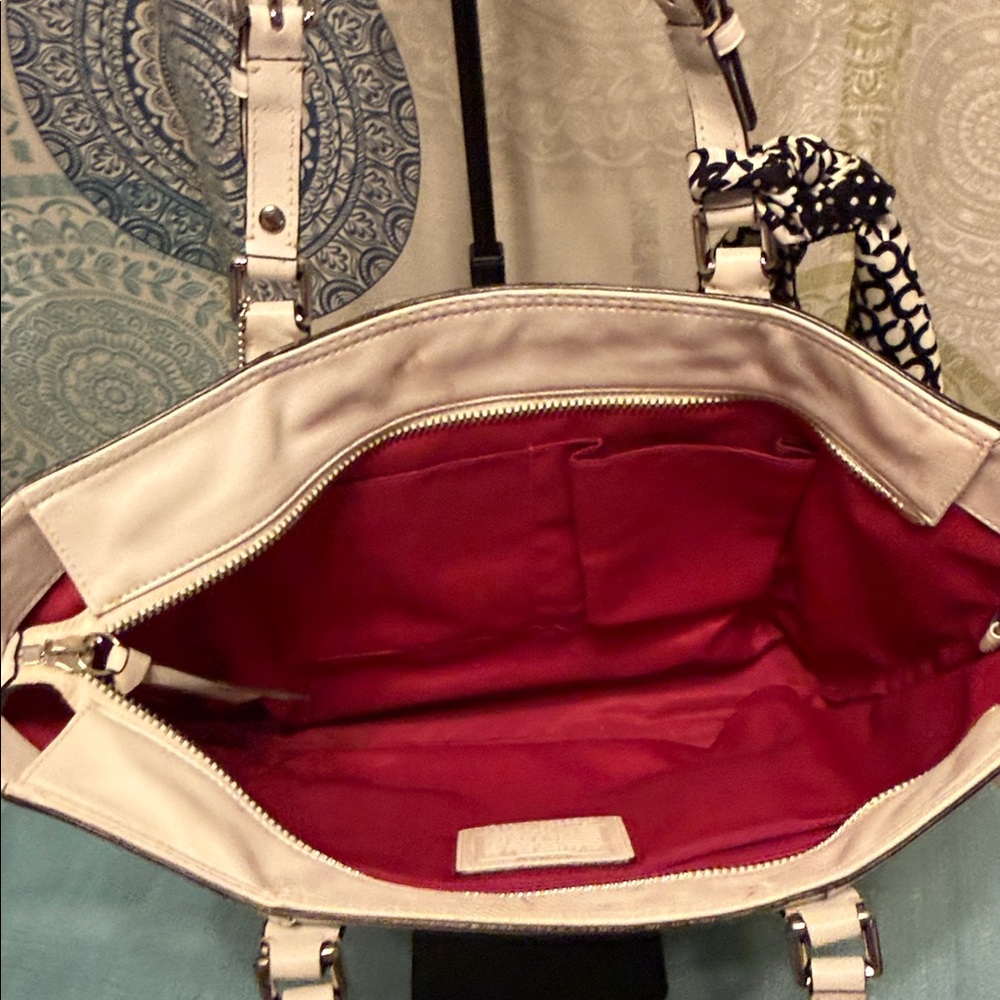 Coach Cream Tote Bag with Silver Accents - Picture 3 of 4
